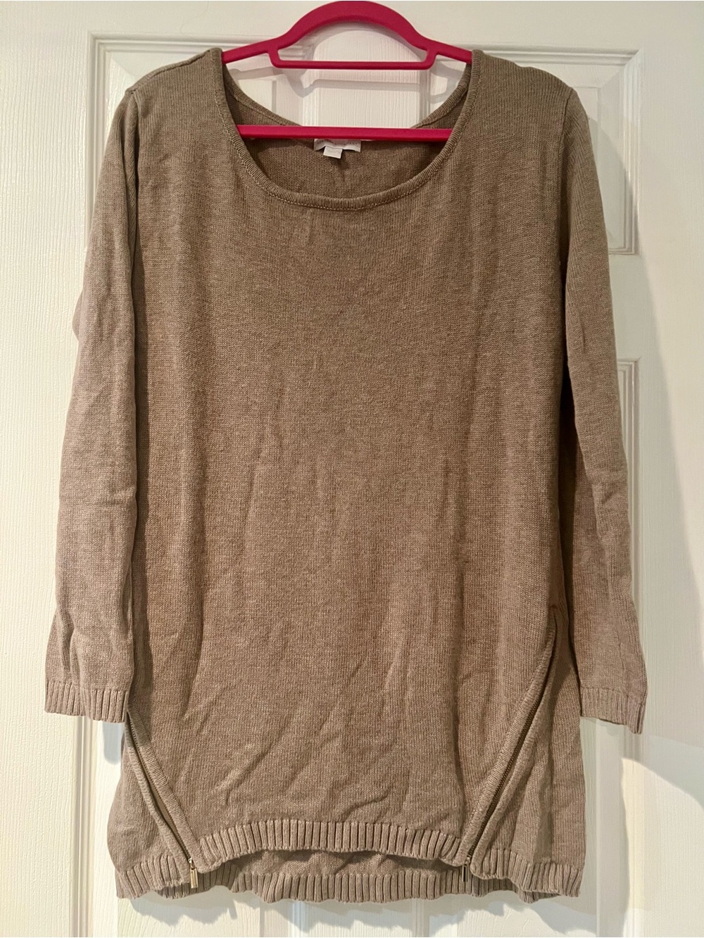 New York & Company Scoop Neck Long Sleeve Sweater - Taupe